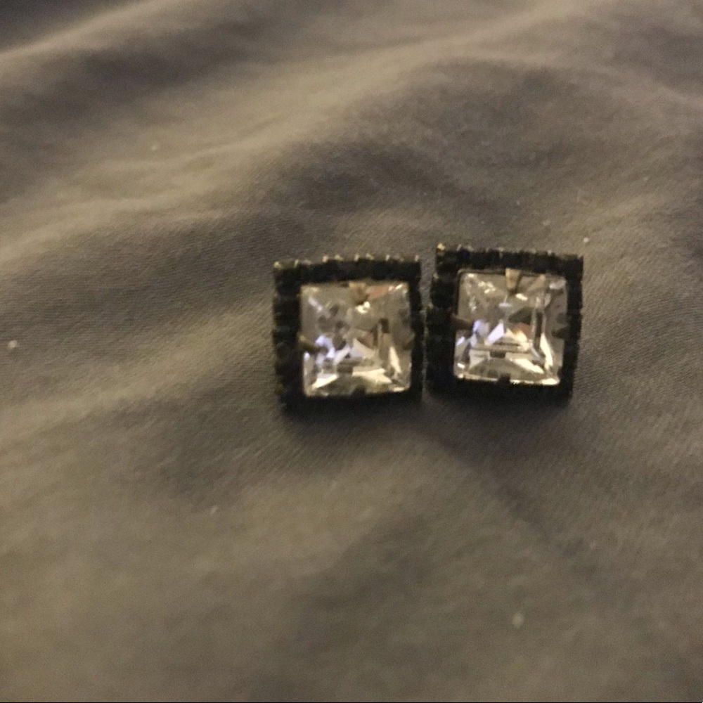 Sorrelli post earrings